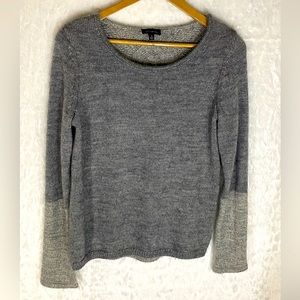 The Limited Sweater Color block long sleeve lightweight scoop neck breathable M
